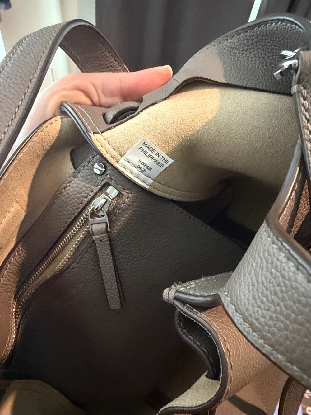 Tory Burch The Small Romy Tote - Picture 11 of 17